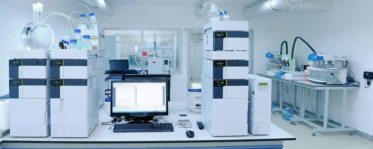 Laboratorio de an&aacute;lisis NOUR &mdash; HPLC y espectrometr&iacute;a de masas